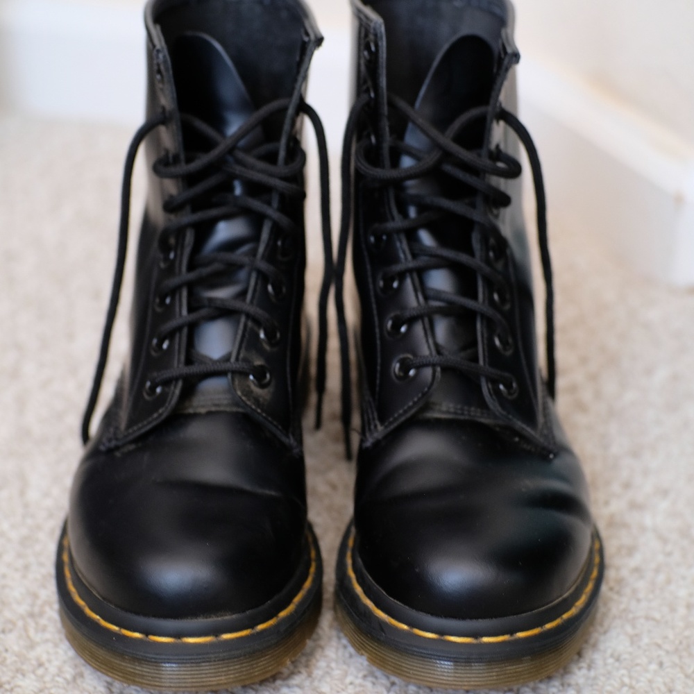 Dr. Marten's Women's 1460 boots